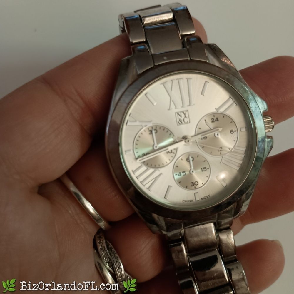 Vintage: New York & Company -- Ny & Co -- Silver Women's Watch